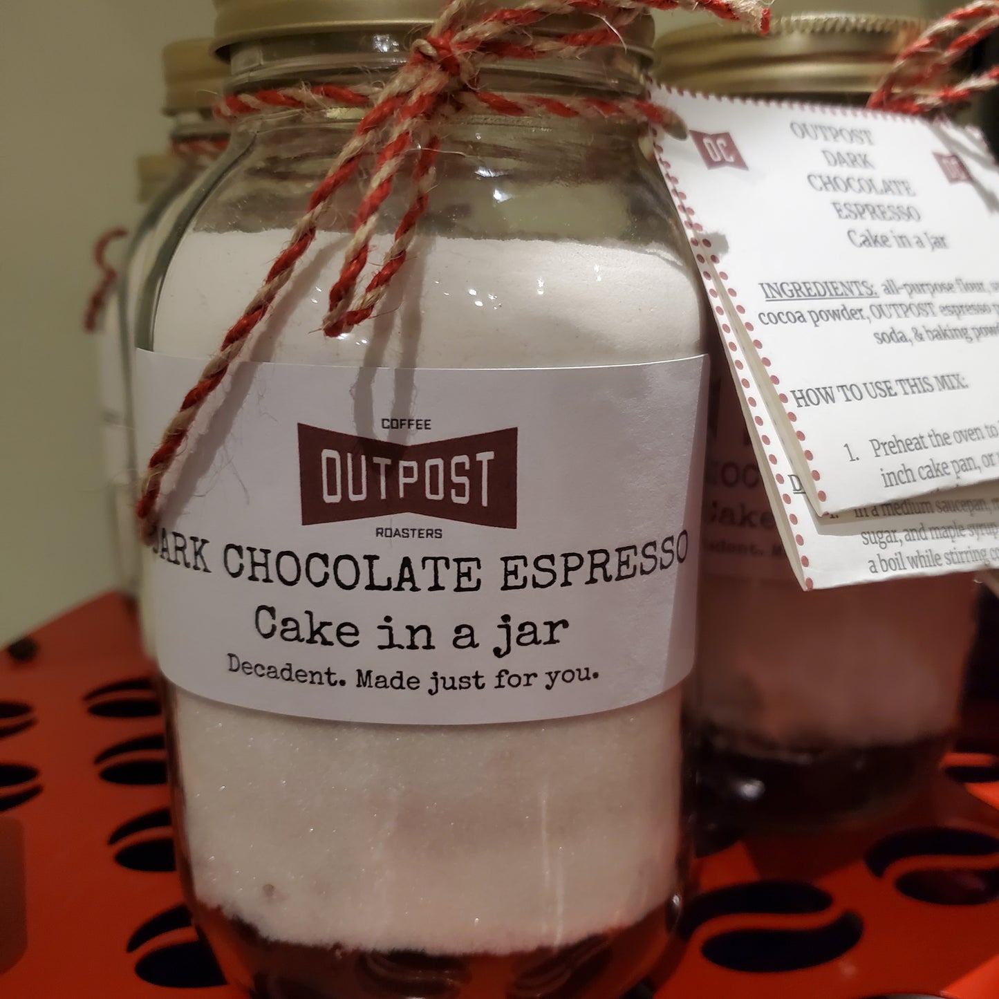 OUTPOST Cake-in-a-jar
