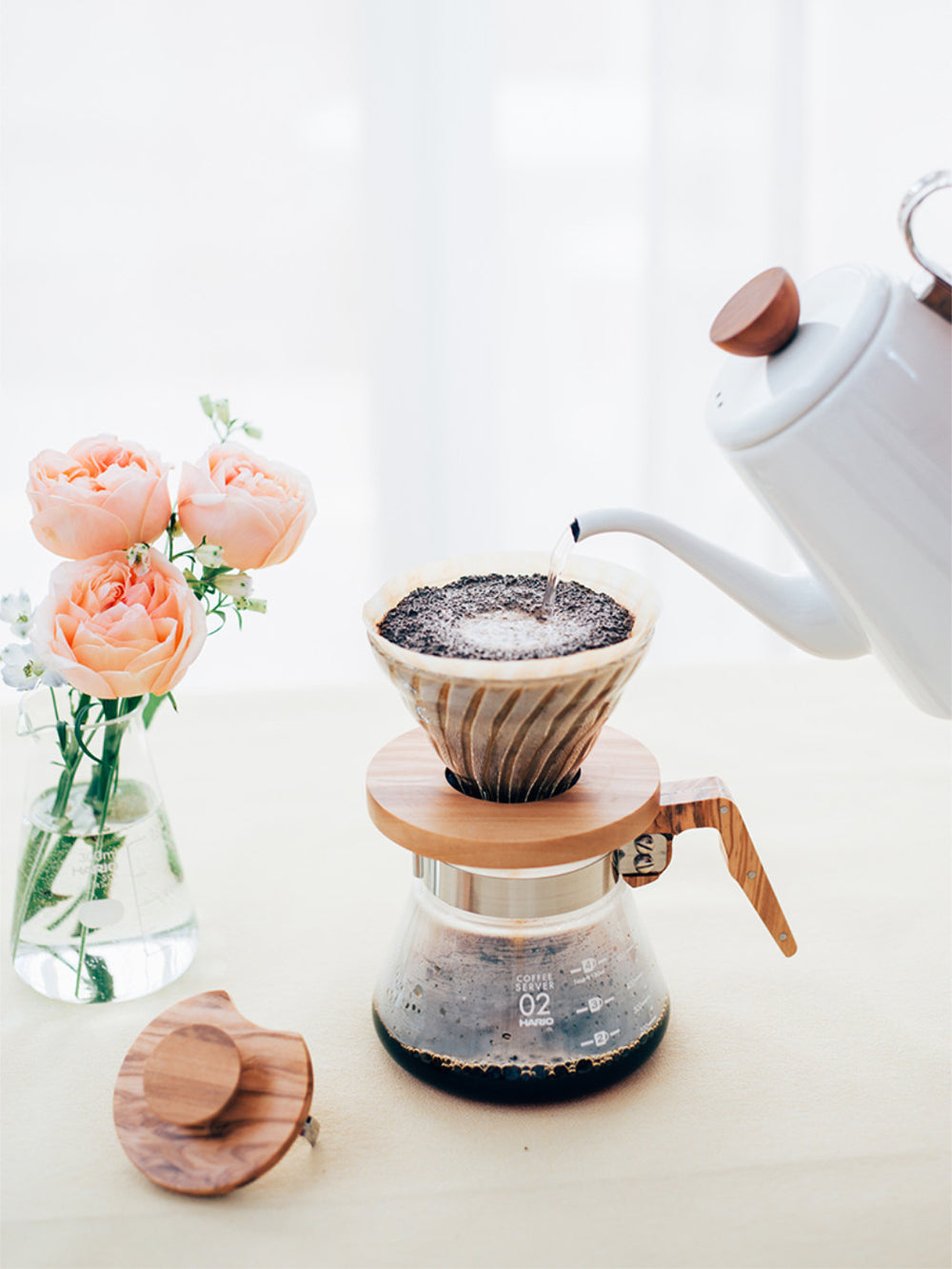 HARIO V60-02 COFFEE SERVER (600m) Olive Wood